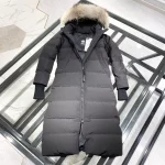 Canada Goose women's black extra-long hooded coat - Image 3